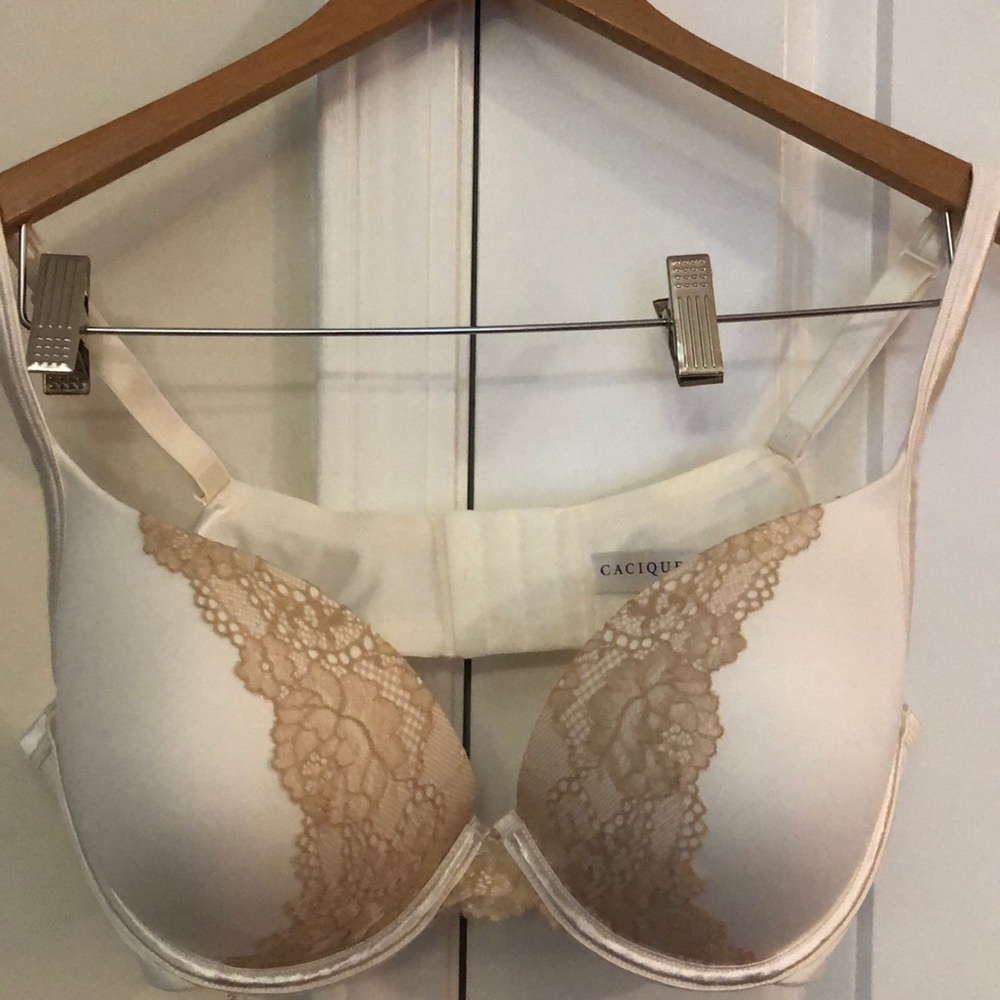 Cacique Smooth Boost Plunge Bra 42C (NEW)